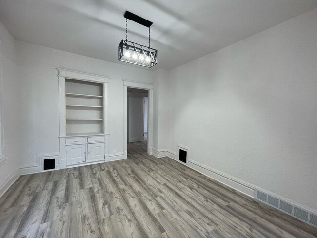 Photo - 2521 N Murray Ave Unit 2521 N Murray Ave