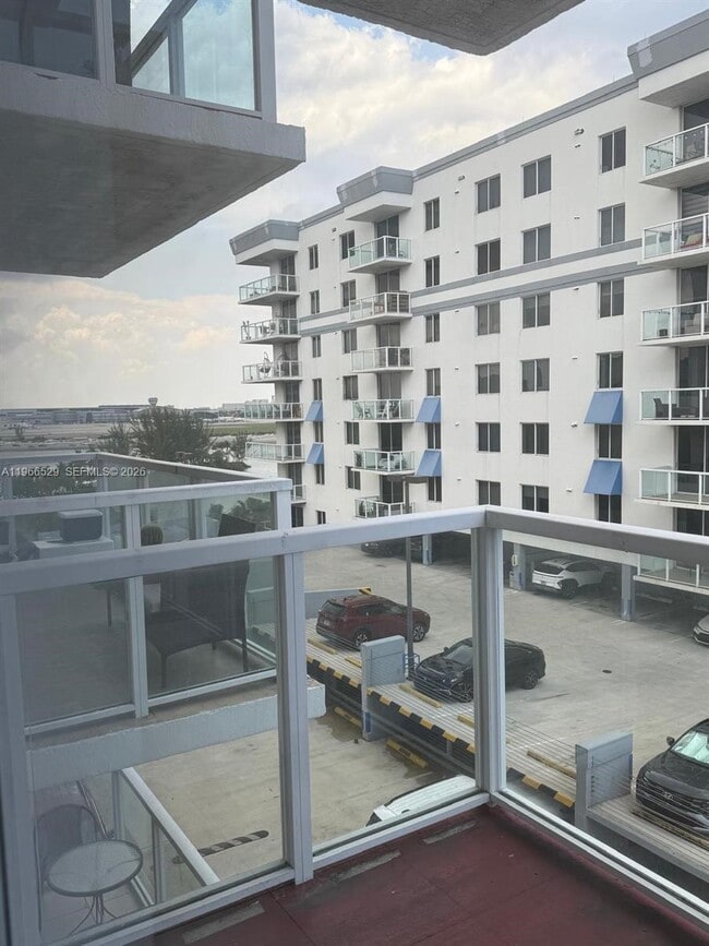 Photo - 5099 NW 7th St Unidad 908