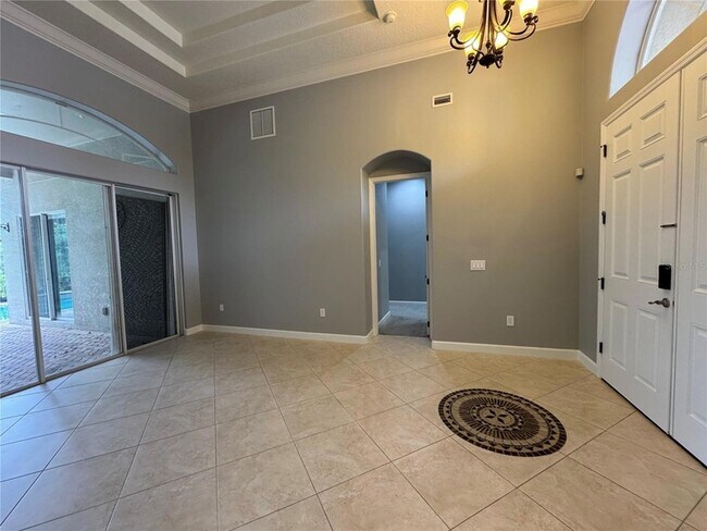 Photo - 142 Harrington Ct
