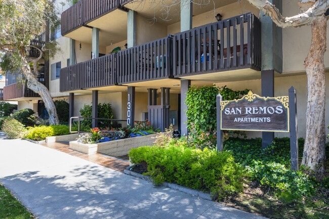 Photo - San Remos Apartments