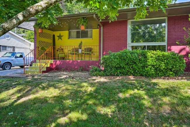 Photo - 797 Eileen Ln