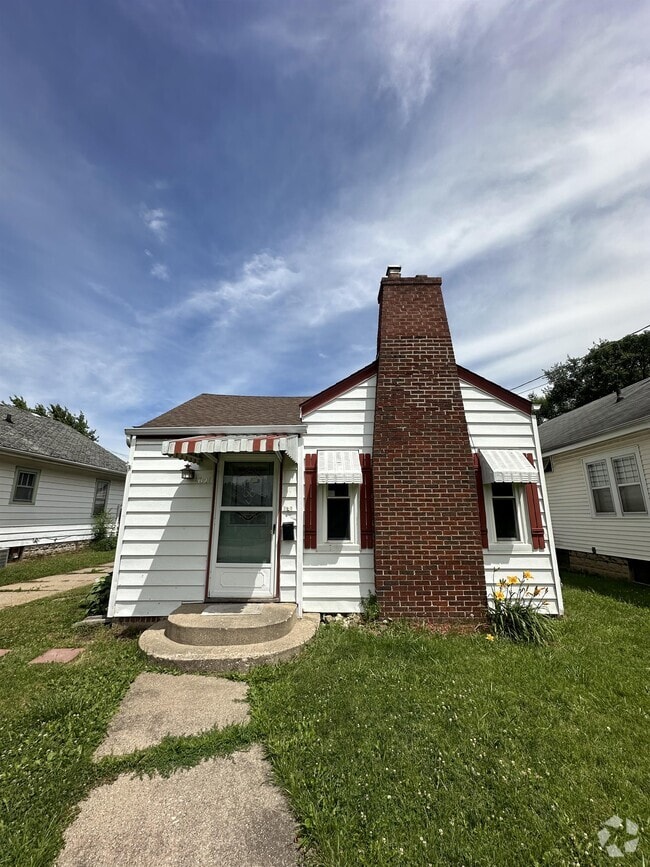 Building Photo - 1621 Bruner St Rental