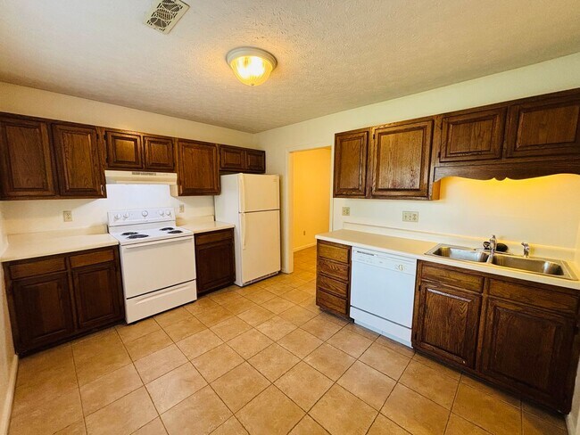 Photo - 1710 Emerald St
