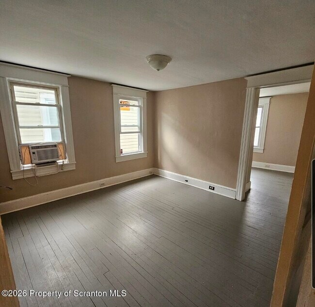 Photo - 609 S Valley Ave