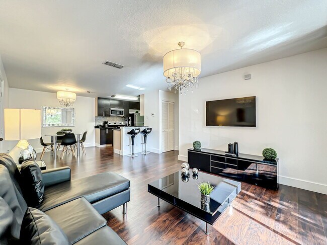 Pissarro Drive, Orlando, FL 32819 - 1 BR 1 BA condo