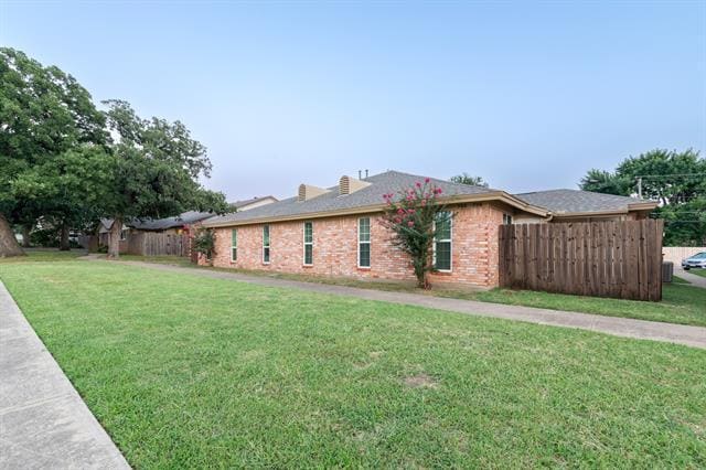 Building Photo - 756 E Pecan St