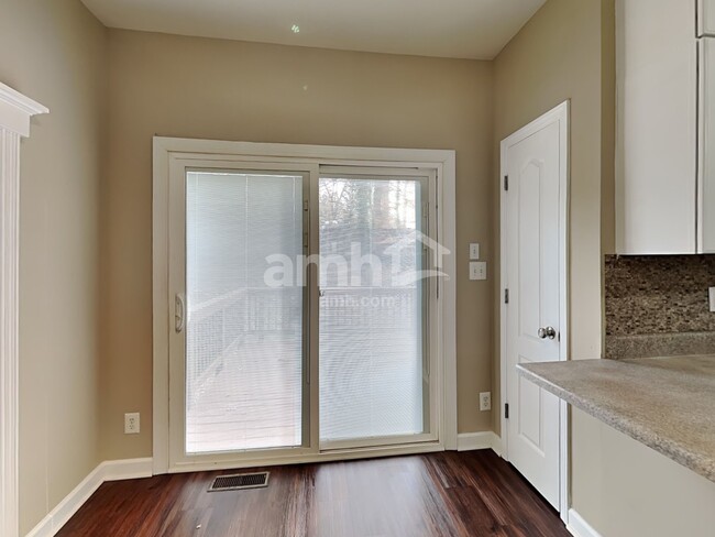 Photo - 105 Woodland Dr