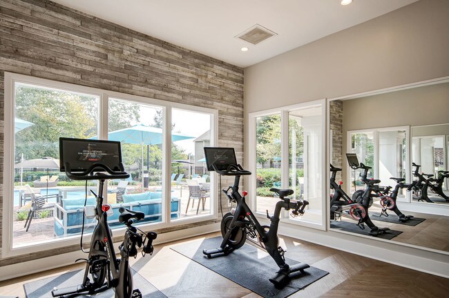 Saddle Ridge Apartments
