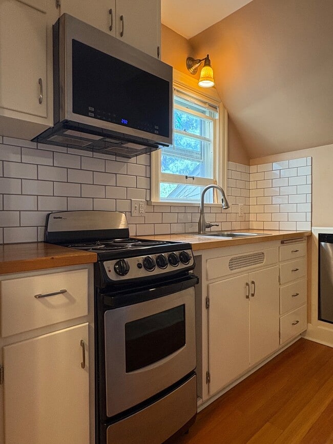 2340 W 1st Ave Unit I