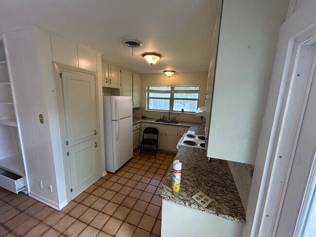 Photo - 3 Bedroom 2 Bath House in Corpus Christi!