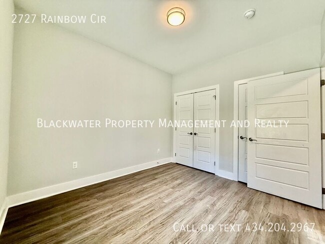 2727 Rainbow Cir
