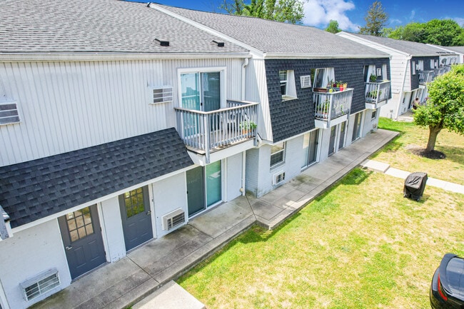 Photo - Regency Court