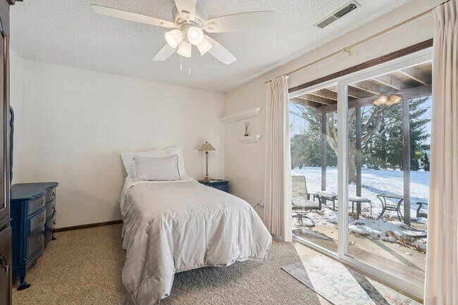 Photo - 1245 Michelle Ct