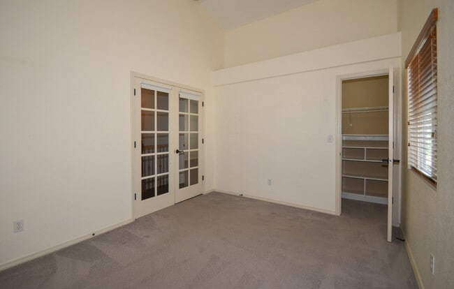 Photo - 5922 Wolf Village Dr