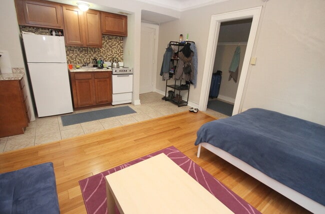 Kitchenette - Oakland Apartments