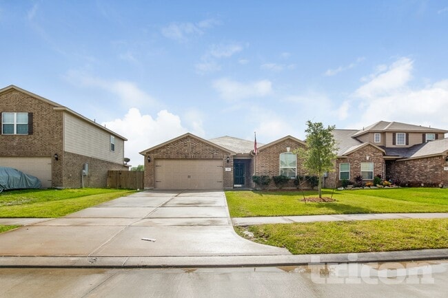 Building Photo - 329 Shoshone Ridge Dr