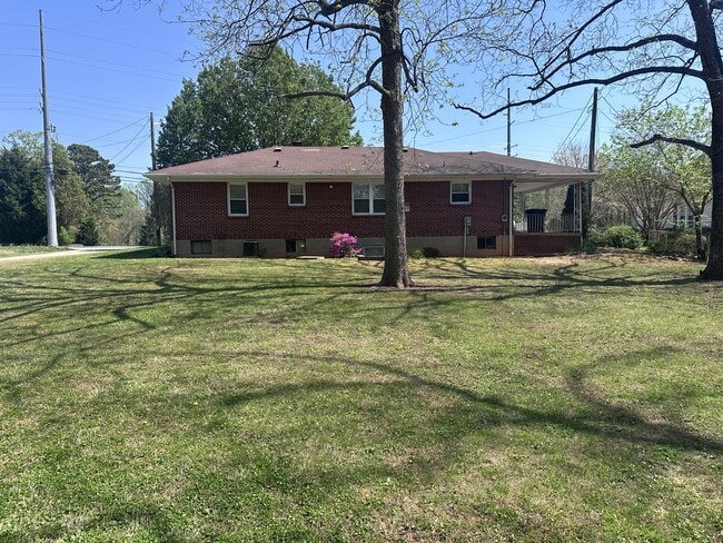 Photo - 1123 Franklin Turnpike