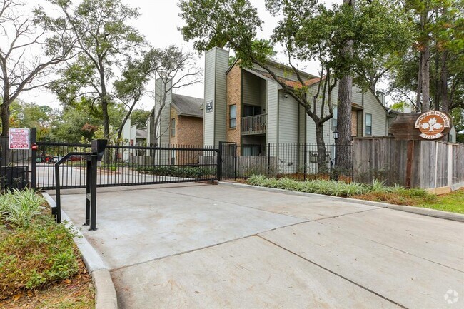 Building Photo - 17417 Red Oak Dr Unit 128 Rental