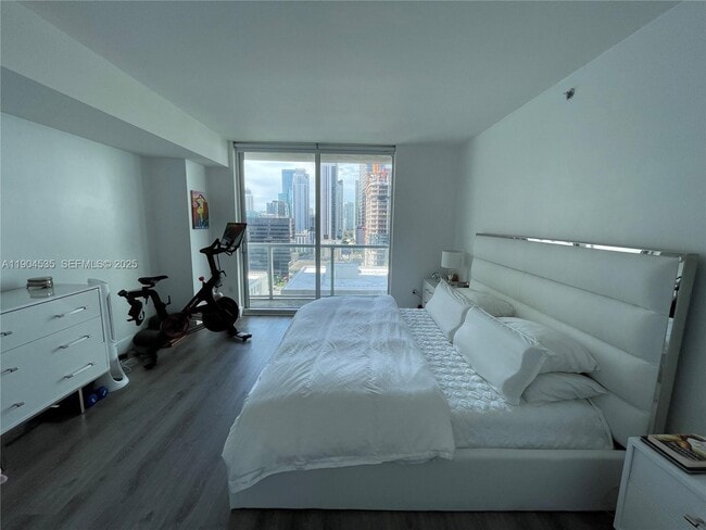 Photo - 55 SE 6th St Unit 2104