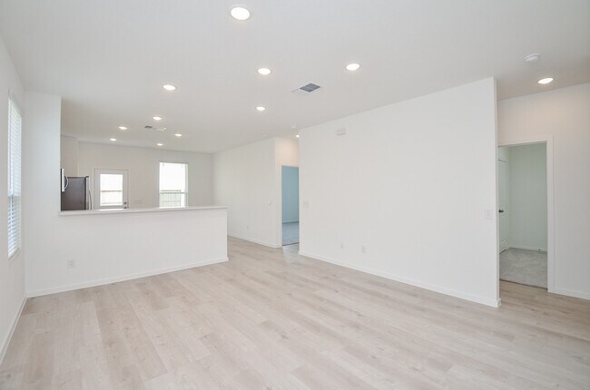 Photo - 23014 Deanston Dr