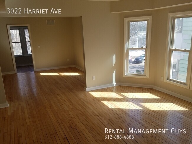 Photo - Beautiful 3 Bedroom! 2 Car Garage, Updated...