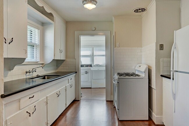 Photo - Well Maintained 2 Bedroom House