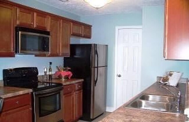 Photo - Secure Housing Now For the 2025-2026 Schoo... Unidad 203