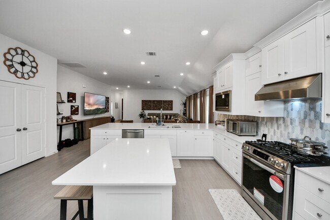 Photo - 8202 Tempest Stone Dr