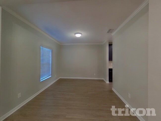 Photo - 1266 Stratton Ave