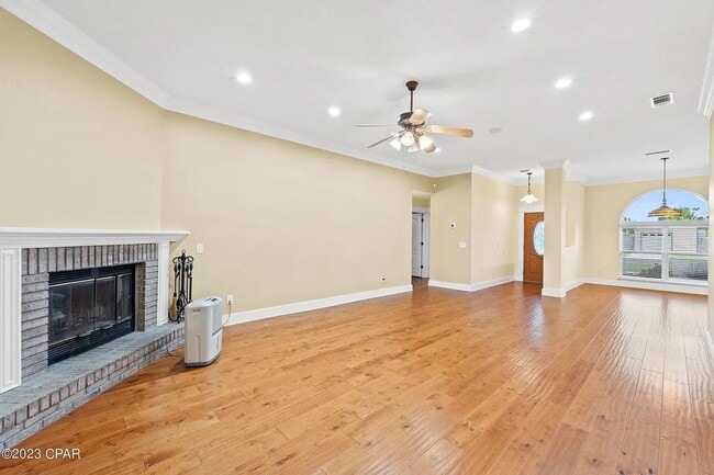 Photo - Stunning 4B / 2Bth Lynn Haven, Florida
