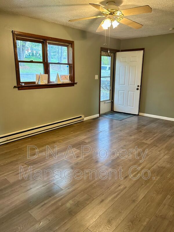 Photo - 5081 Pine Ridge Rd N