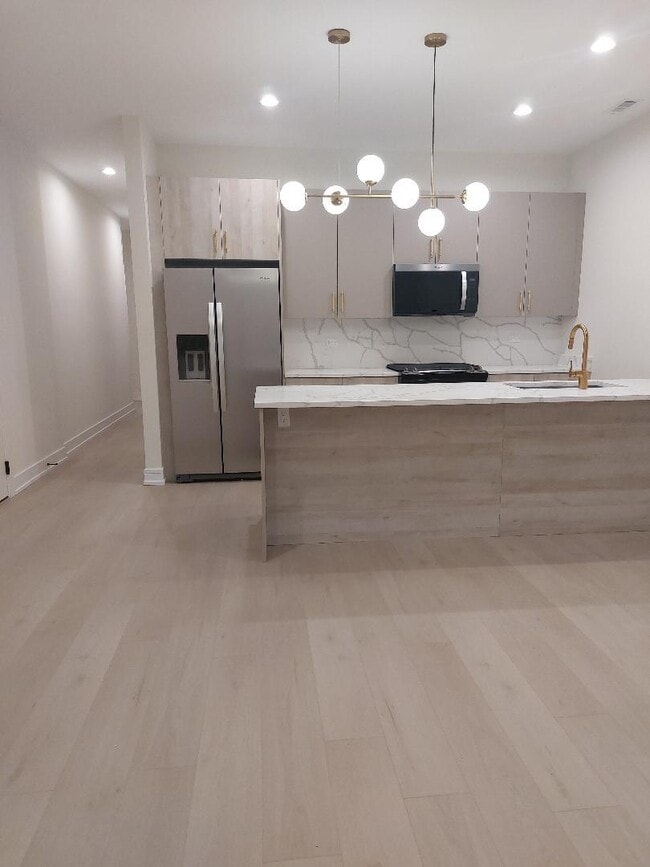 Photo - 4625 S Michigan Ave Unit 1