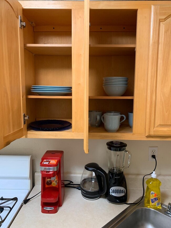 305 E Mt Eden Ave Unit 1