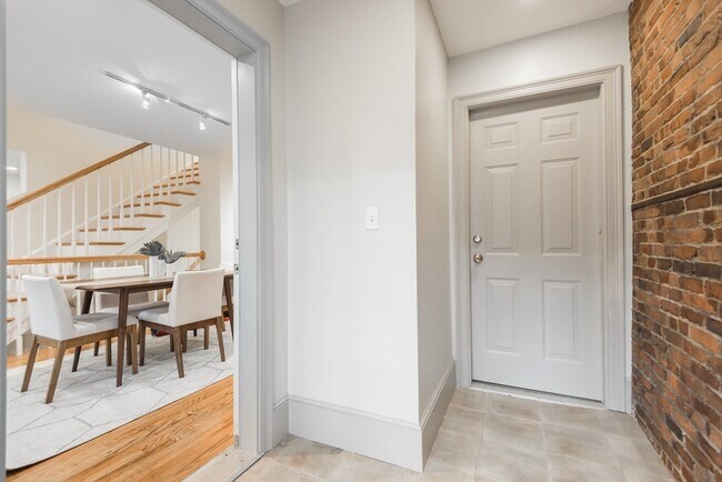 Photo - 36 Sciarappa St