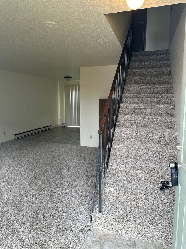 Photo - 115-1608A-C Marion A Unit C