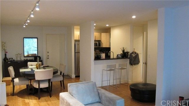 Photo - 1440 Veteran Ave Unit 208