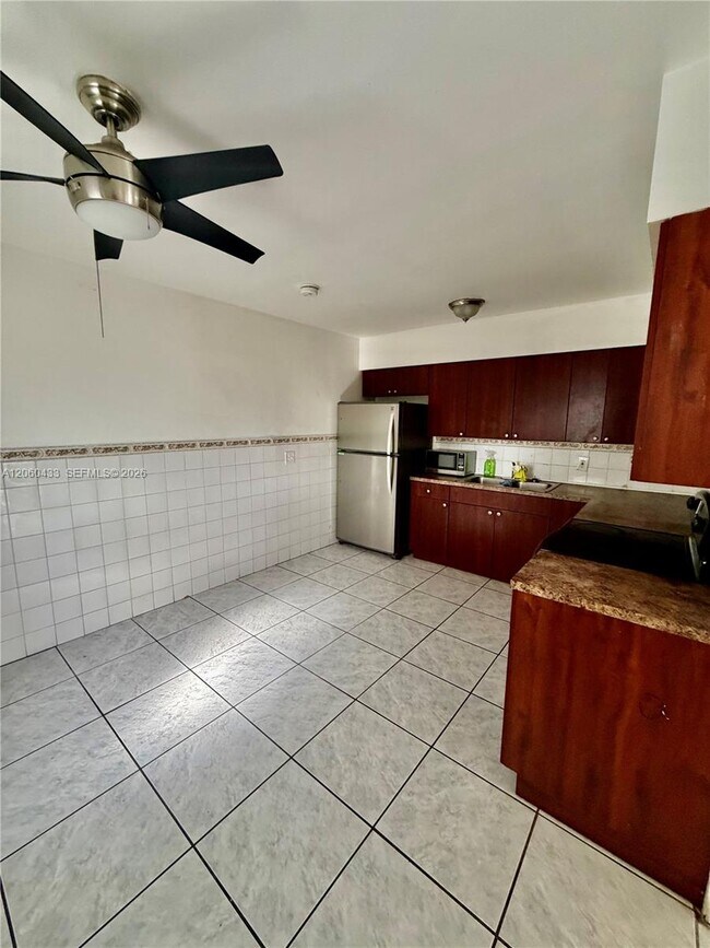 Photo - 6137 SW 20th Ct Unit A
