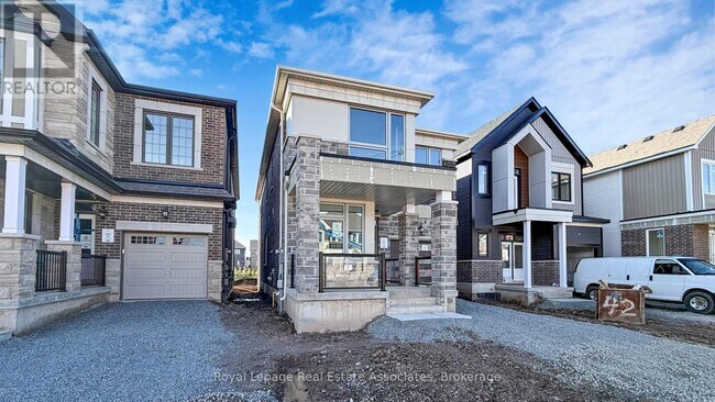 Photo - 1531 Whitlock Ave