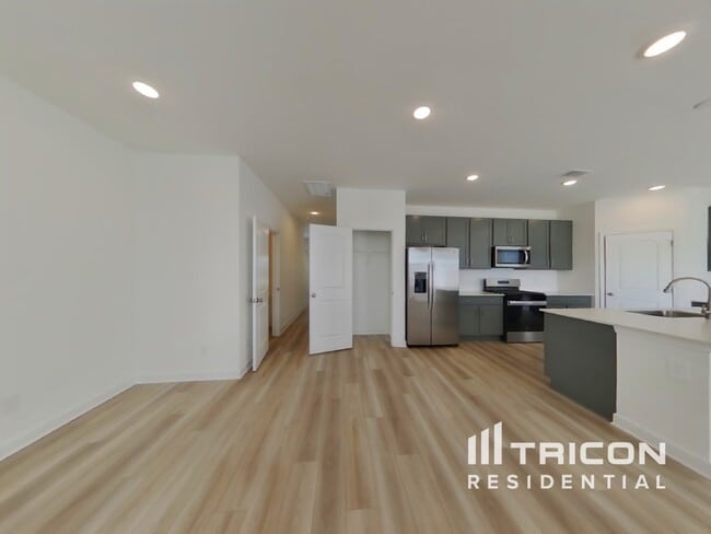 Photo - 5311 Carnegie Rd