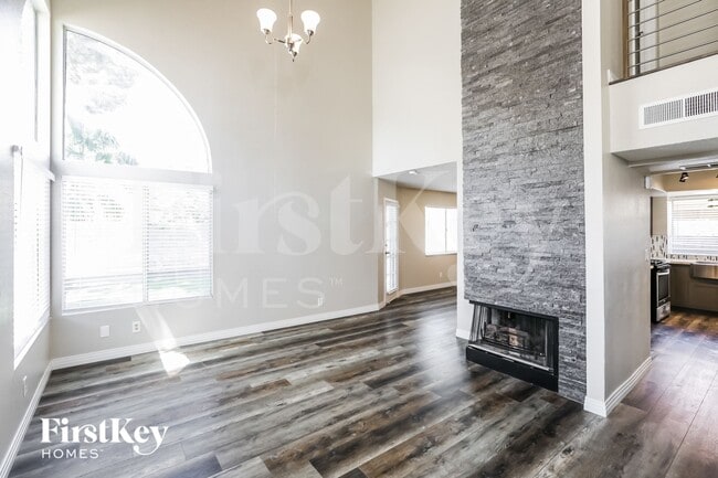 Photo - 2699 Moortown St
