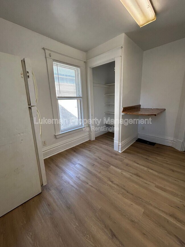 Photo - 1324 S Westnedge Ave Unit 4