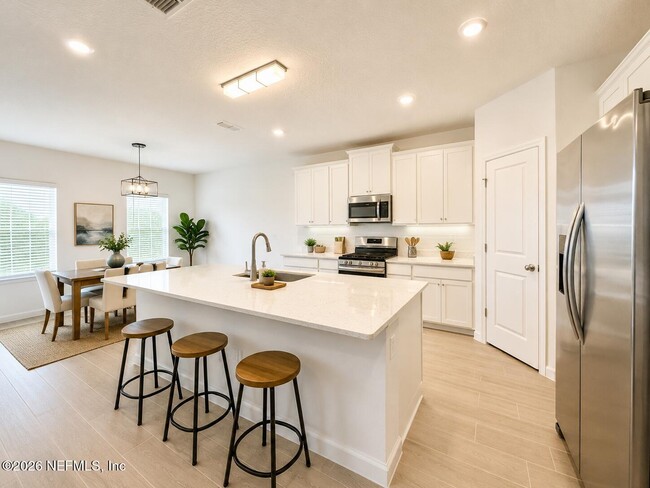 Photo - 4033 Haydon Burns Pl