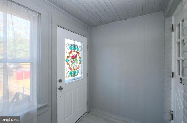 Photo - 2004 Trenton Ave