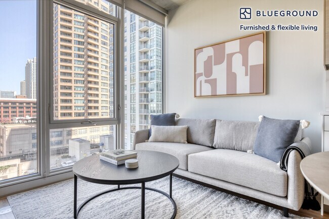 Photo - 165 N Desplaines St Unit FL8-ID644