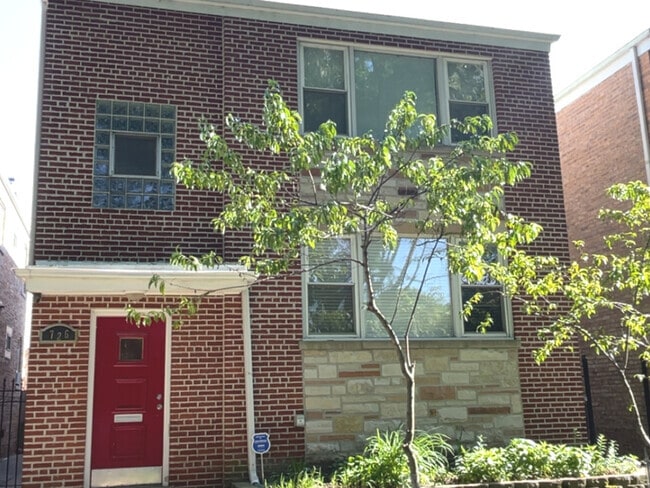 Building Photo - 726 Dobson St Unit 1 Rental