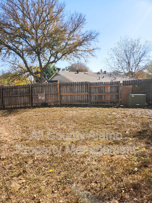 Photo - 6314 Waddesdon Wood