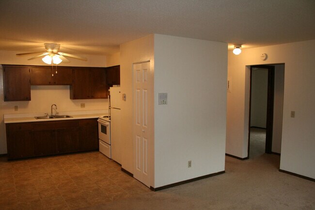 Photo - Colonial Terrace