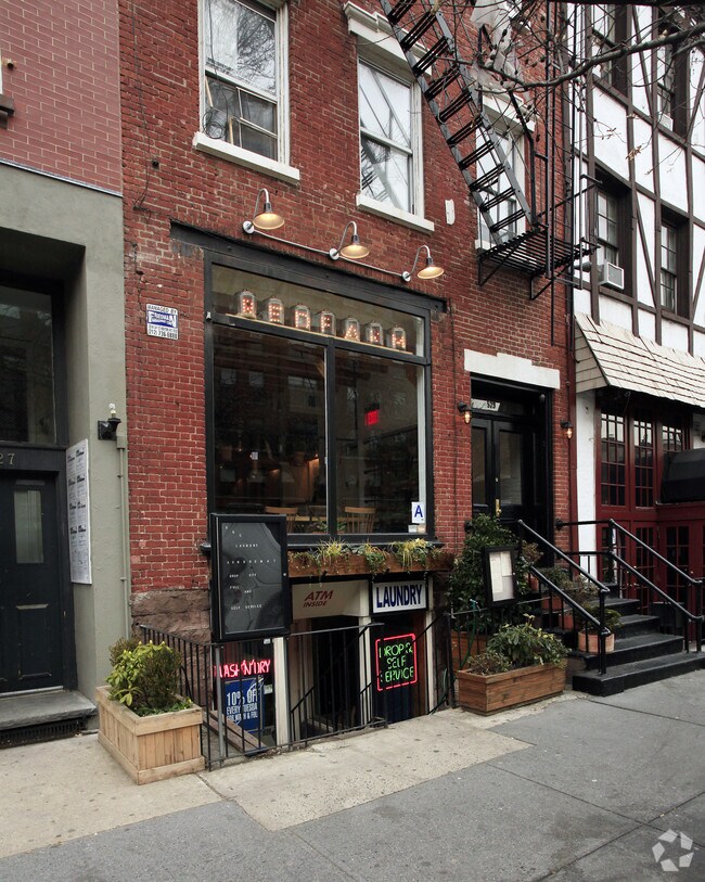 Photo - 529 Hudson Street