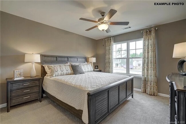 Photo - Room in Townhome on Revolutionary Trail