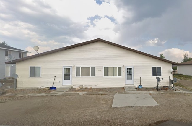 Building Photo - 369 Cole Ave